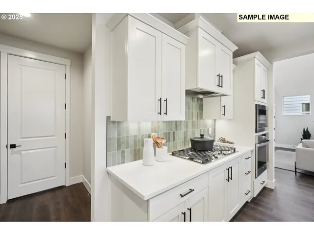 $733,885 | 3080 Olympic Street, Unit 16, Woodburn, OR 97071