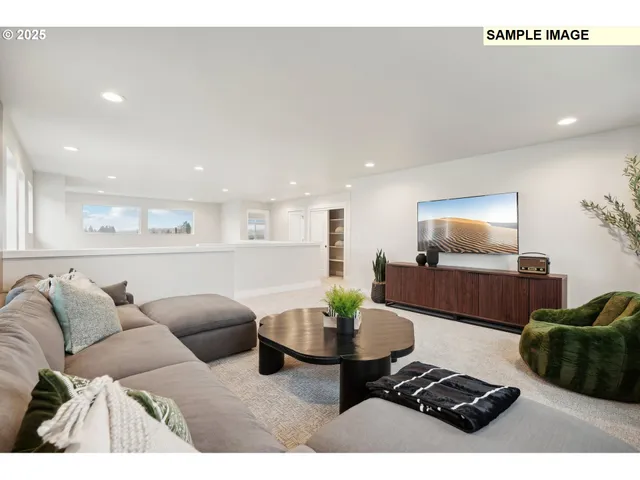 $733,885 | 3080 Olympic Street, Unit 16, Woodburn, OR 97071