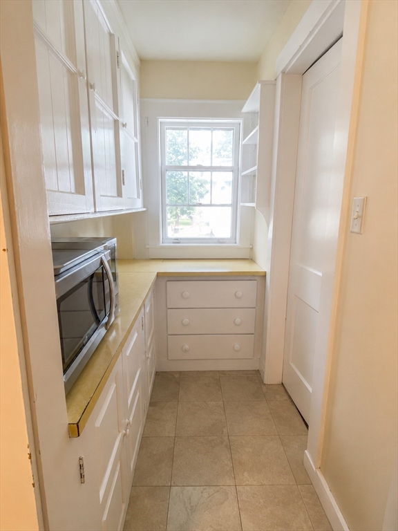 59 Rowe Street, Unit 2 Auburndale, MA 02466 - Photo 11 of 17