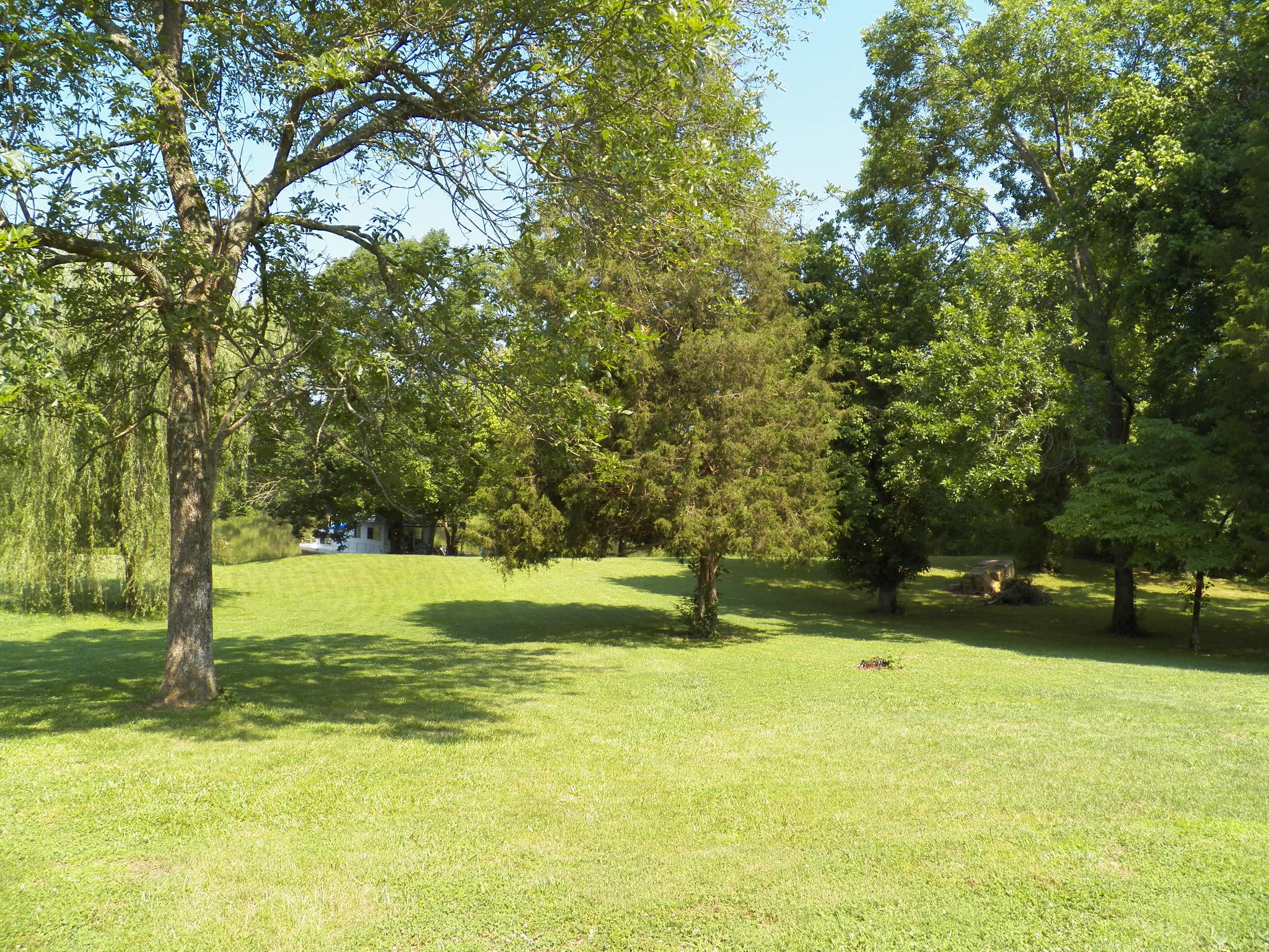 879 Matlock Shores Road Loudon, TN 37774 - Photo 5 of 34 011