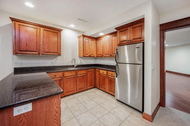 $794,000 | 221 Woodhill Court, Mankato, MN 56001