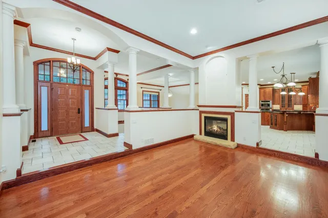 $794,000 | 221 Woodhill Court, Mankato, MN 56001