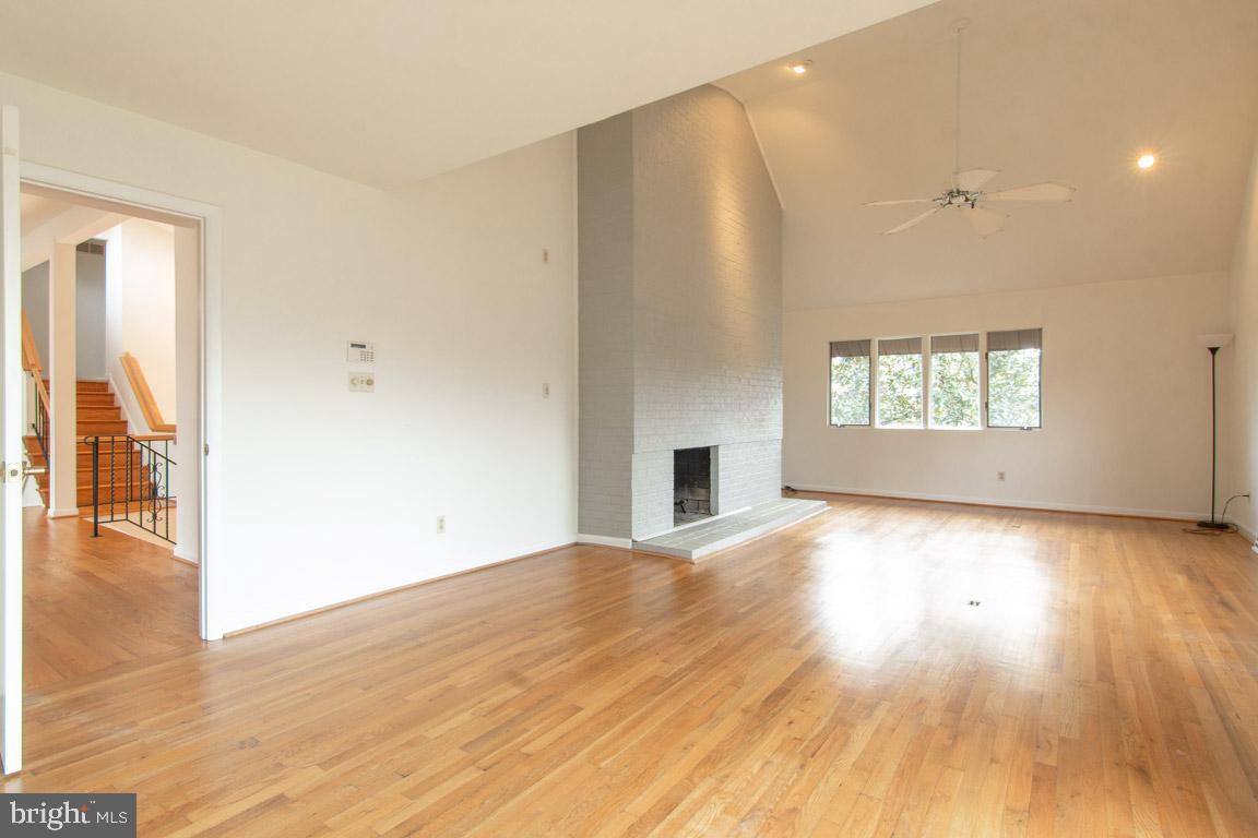 13733 Cuba Road Cockeysville, MD 21030 - Photo 33 of 82 Recessed lighting skylights and more