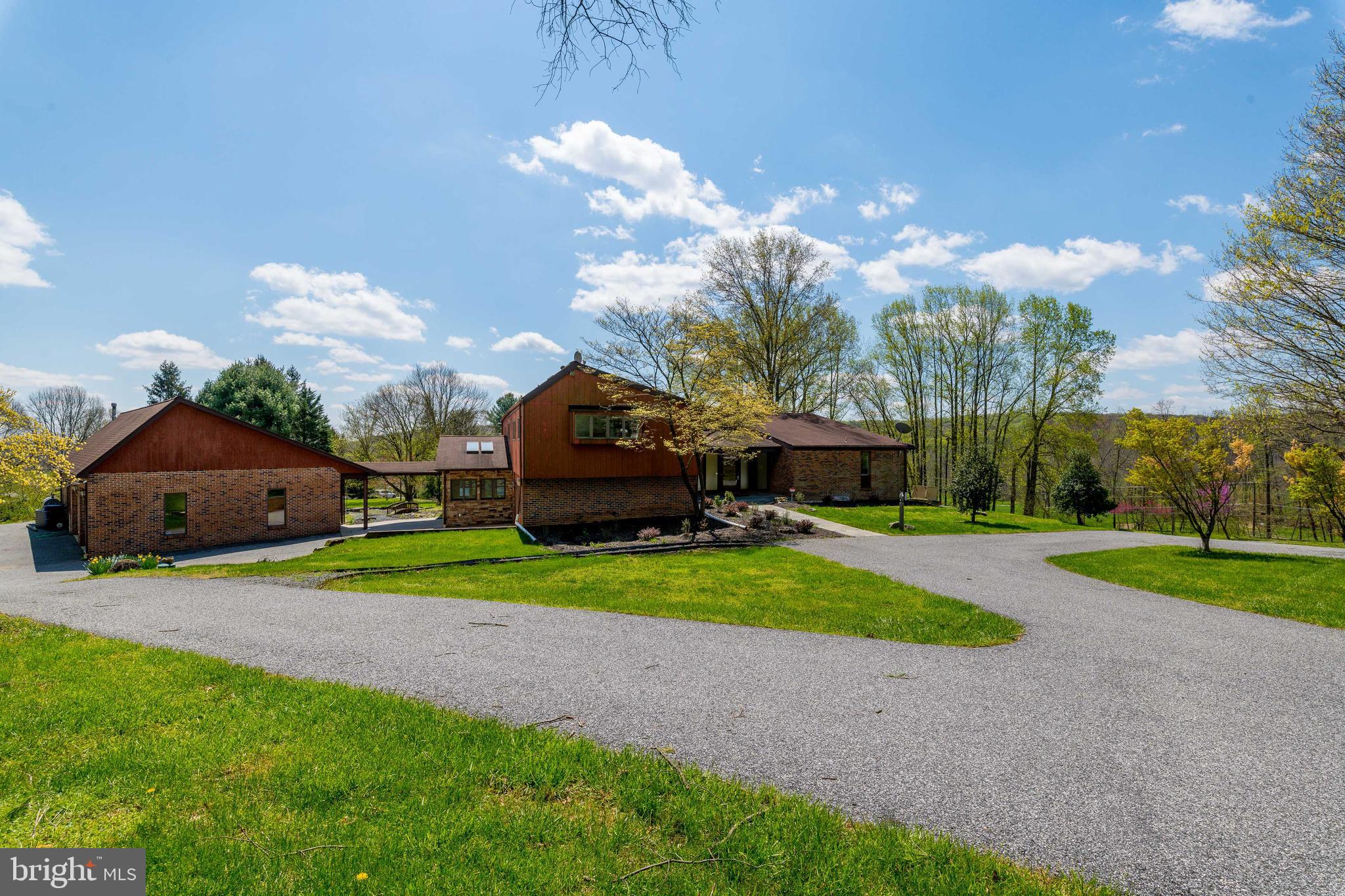 13733 Cuba Road Cockeysville, MD 21030 - Photo 4 of 82 Beautiful setting private, well maintained ground