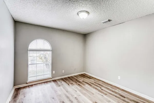 $2,245 | 2306 Cambridge Court North, League City, TX 77573