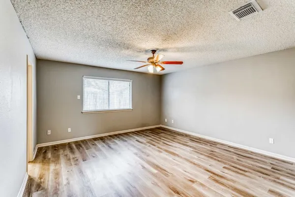 $2,245 | 2306 Cambridge Court North, League City, TX 77573