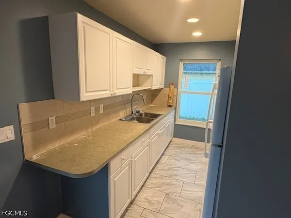 $1,600 | 4624 Douglas Lane, Lehigh Acres, FL 33973