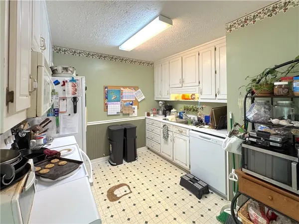 $299,000 | 435 Red Oak Court, Monroe, GA 30655