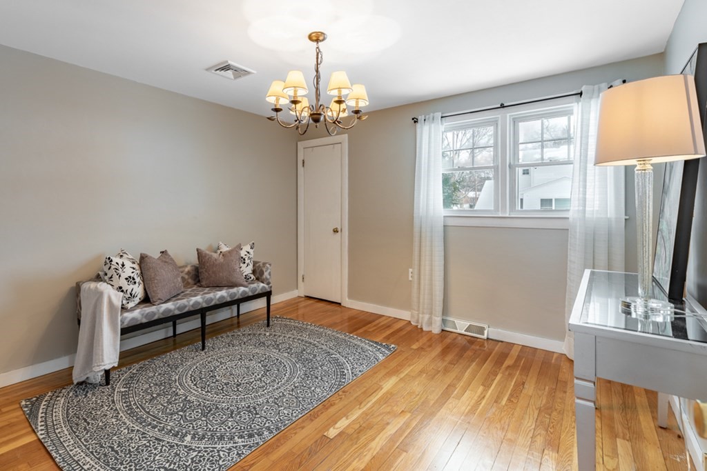 10 Springvale Road Reading, MA 01867 - Photo 12 of 23 Gallery Image 12