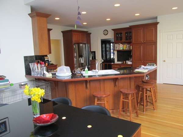 9 Hastings Road Weston, MA 02493 - Photo 4 of 21