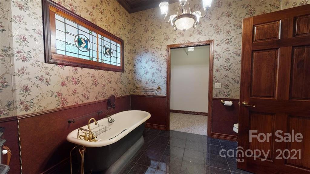 94 Gaddy Road South Nebo, NC 28761 - Photo 20 of 46 Gallery Image 20