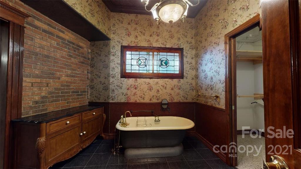 94 Gaddy Road South Nebo, NC 28761 - Photo 21 of 46 Gallery Image 21