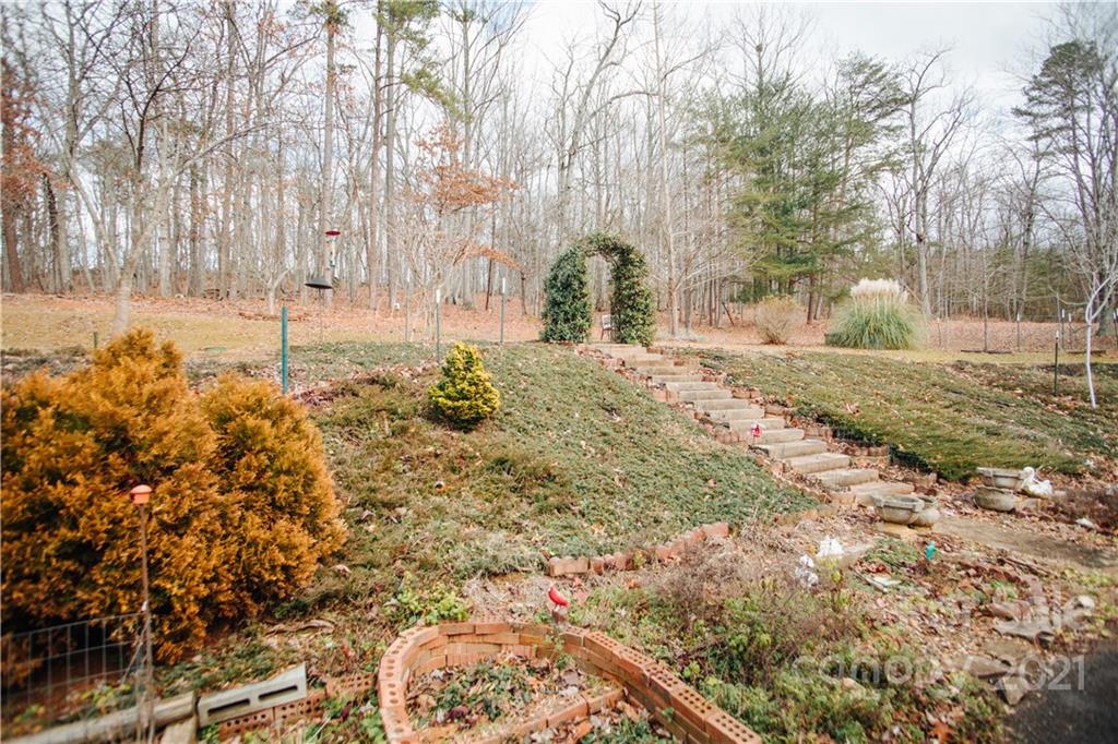 94 Gaddy Road South Nebo, NC 28761 - Photo 42 of 46 Gallery Image 42