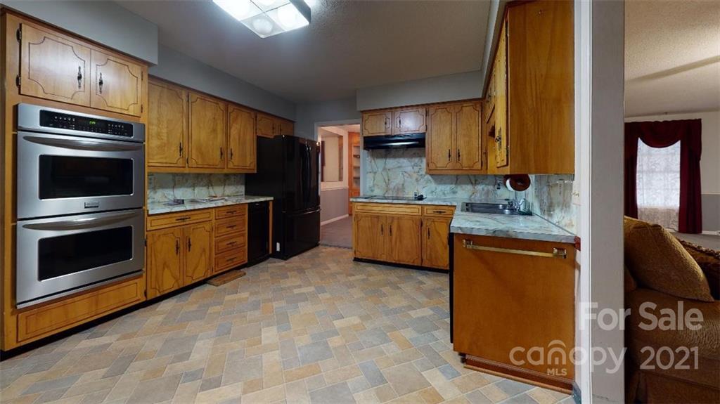94 Gaddy Road South Nebo, NC 28761 - Photo 7 of 46 Gallery Image 7