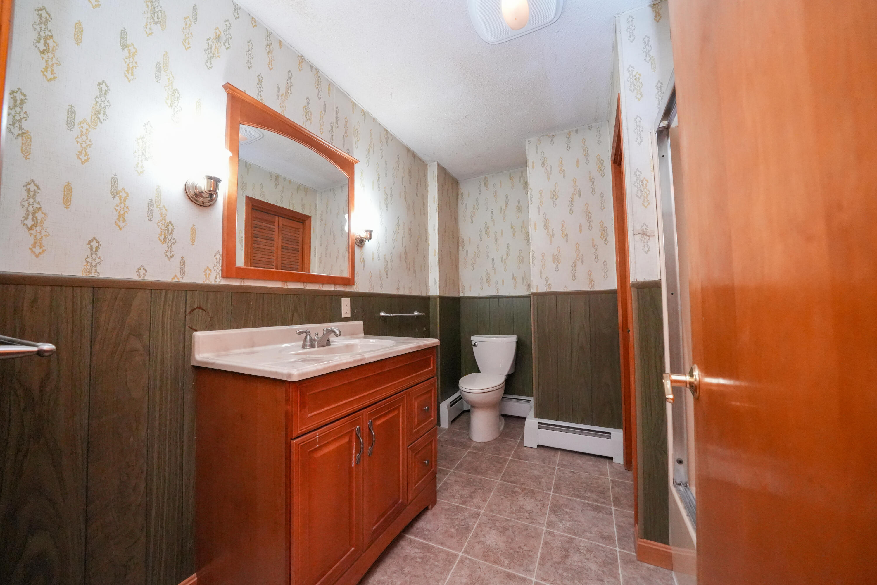 1261 Chase Road Bangor, ME 04401 - Photo 17 of 23 Bathroom #2