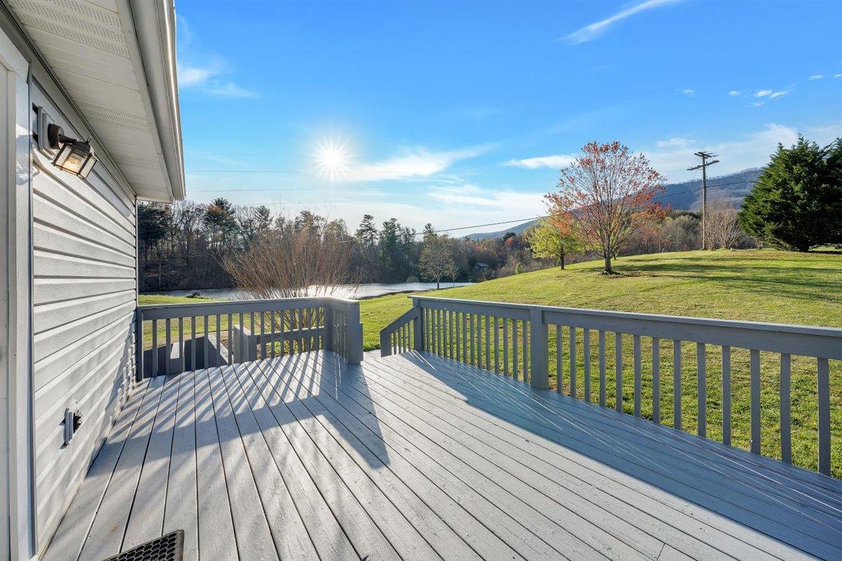 5261 Bethlehem Road Boones Mill, VA 24065 - Photo 29 of 47 28-Rapidimagery-4707