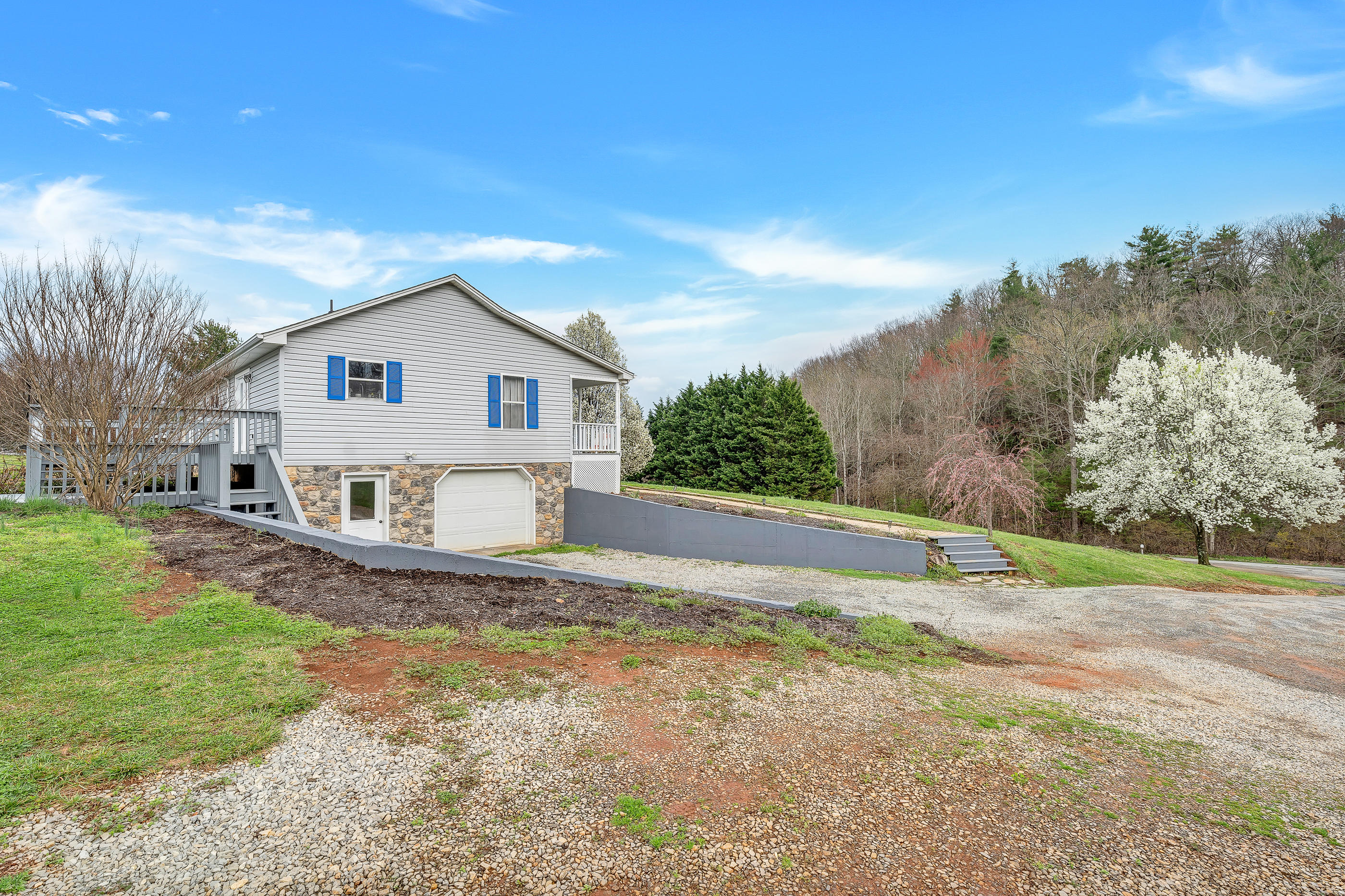 5261 Bethlehem Road Boones Mill, VA 24065 - Photo 32 of 47 Rapidimagery-4257