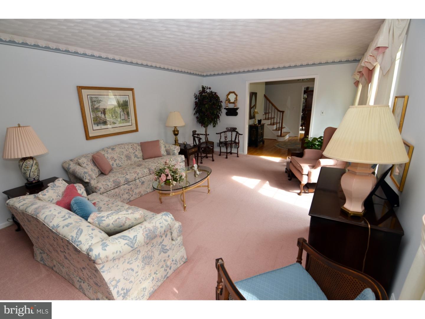 54 Lochatong Road Ewing, NJ 08628 - Photo 7 of 23 Living Room