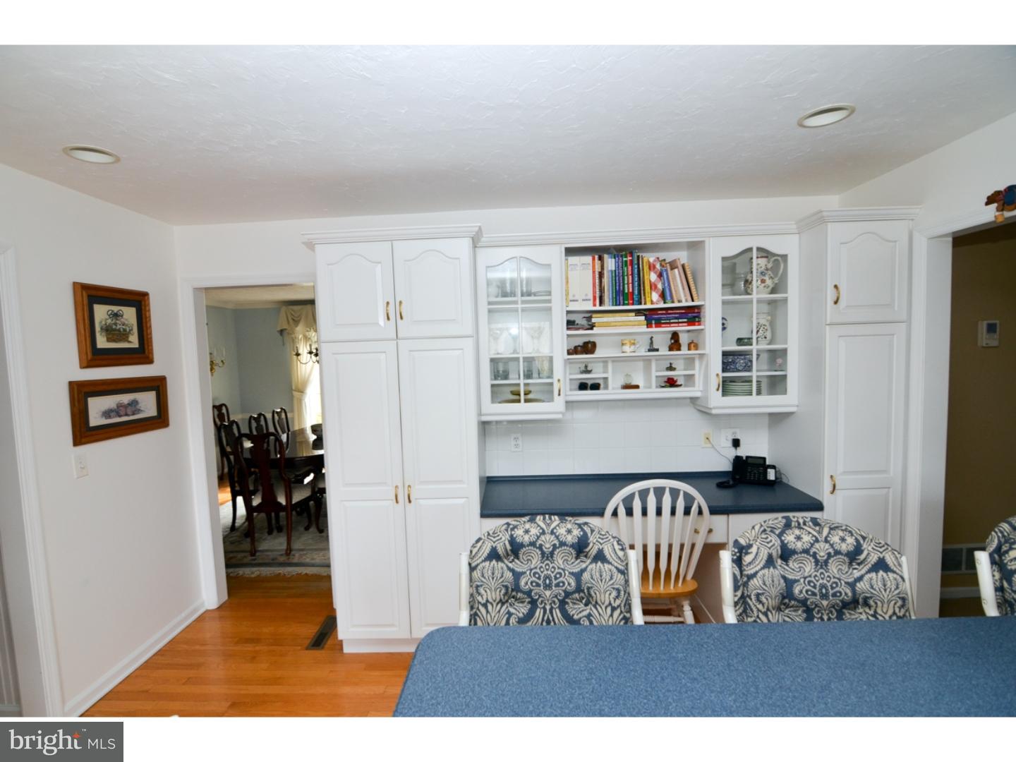 54 Lochatong Road Ewing, NJ 08628 - Photo 10 of 23 Kitchen