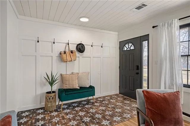 $320,000 | 8133 Woodward, Overland Park, KS 66204