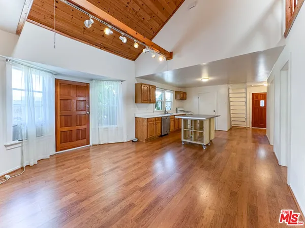 $4,500 | 2713 3rd Street, Unit E, Santa Monica, CA 90405