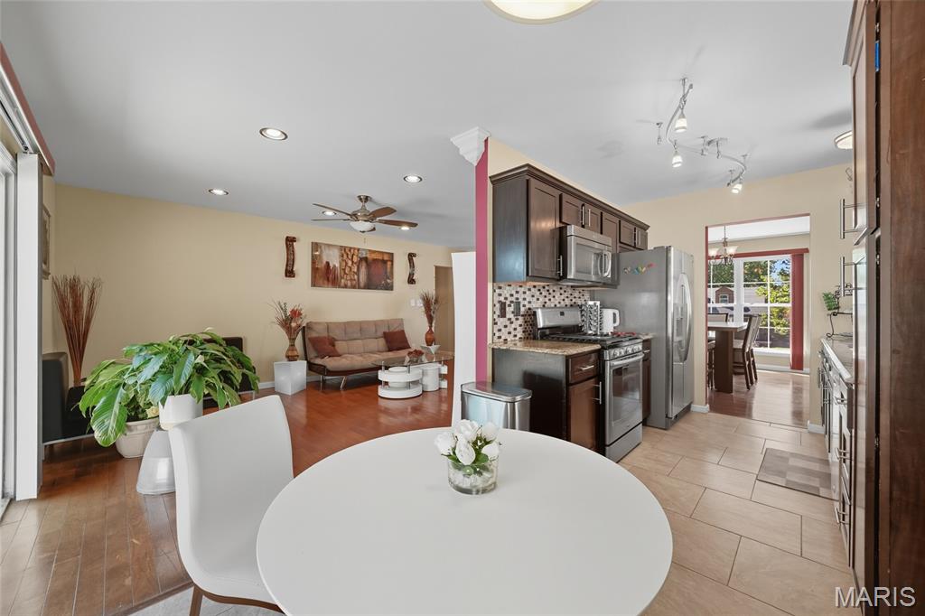 2824 Old Hanley Road St. Louis, MO 63114 - Photo 13 of 35 Gallery Image 13