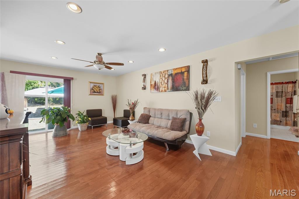 2824 Old Hanley Road St. Louis, MO 63114 - Photo 3 of 35 Gallery Image 3
