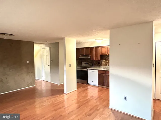 $219,000 | 12405 Hickory Tree Way, Unit 613, Germantown, MD 20874