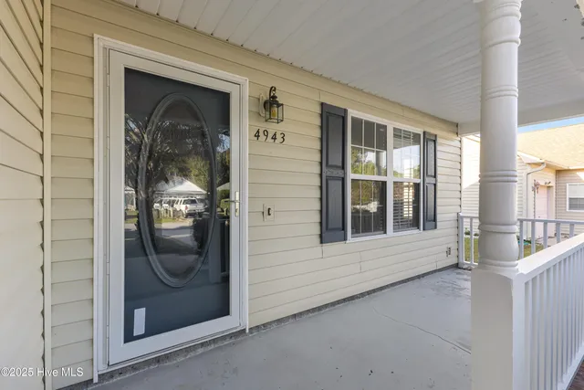$299,000 | 4943 North Hampton Drive Southeast, Southport, NC 28461