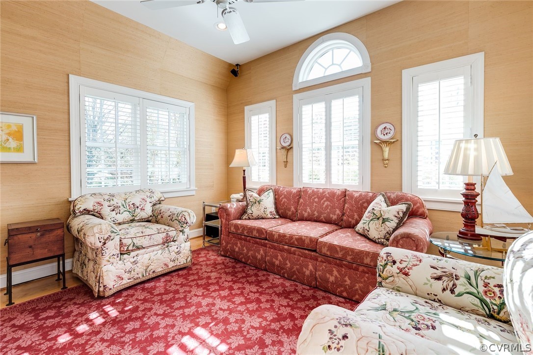 3805 Dover Road Richmond, VA 23221 - Photo 8 of 50 Gallery Image 8