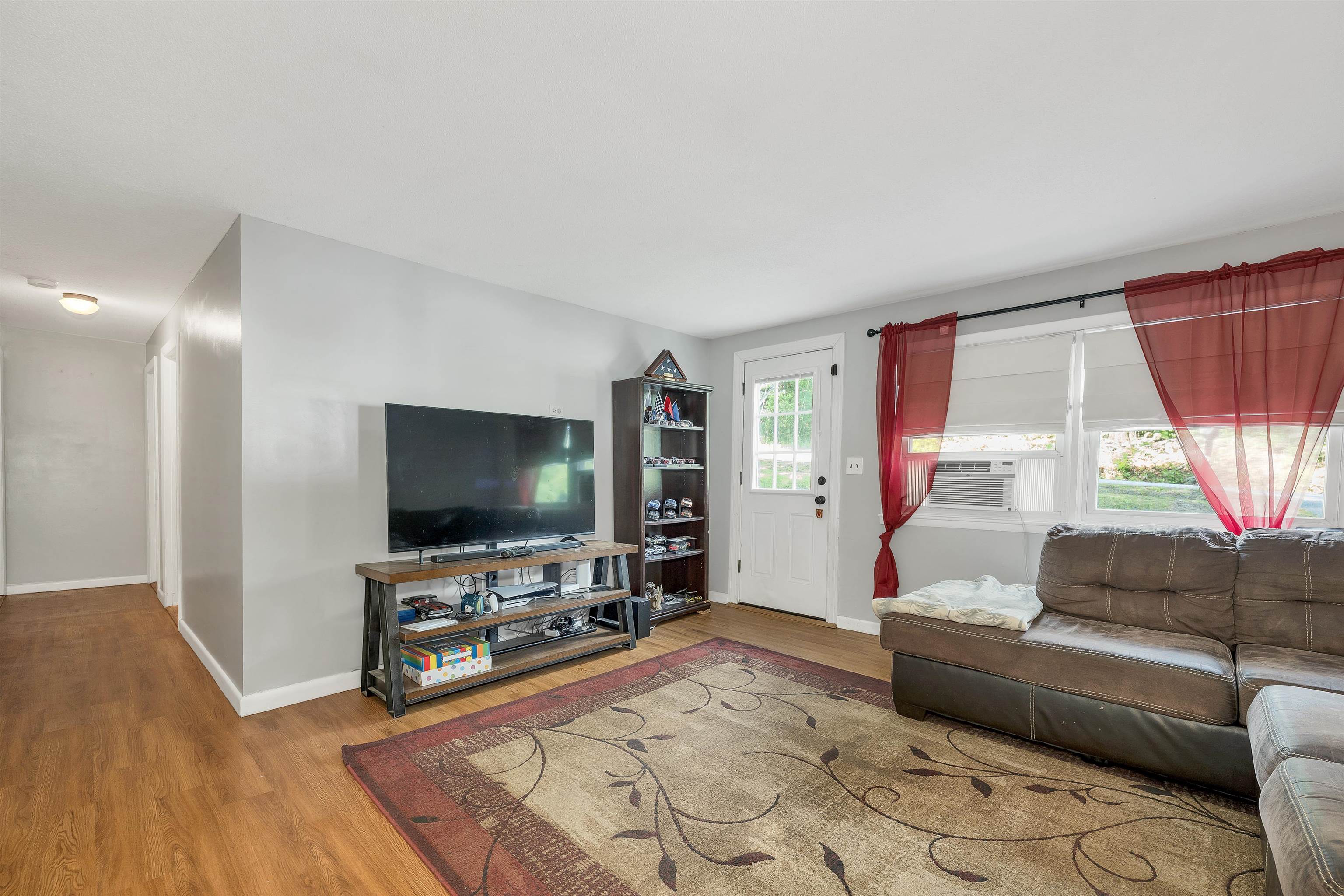 83 Hurricane Road Belmont, NH 03220 - Photo 10 of 53 Gallery Image 10