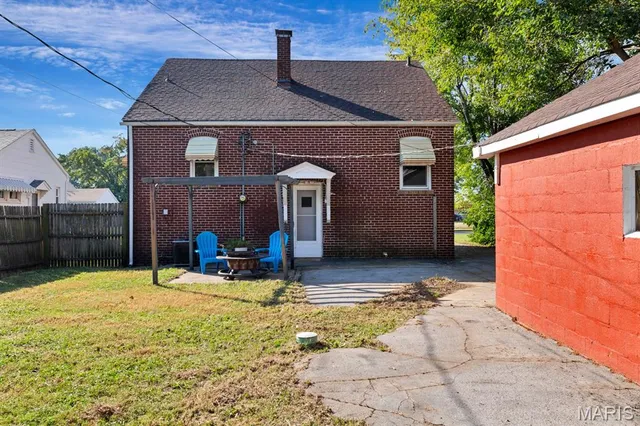 $139,900 | 1517 Garfield Avenue, Granite City, IL 62040