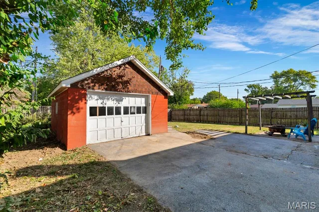 $139,900 | 1517 Garfield Avenue, Granite City, IL 62040