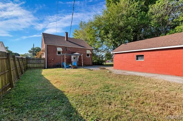 $139,900 | 1517 Garfield Avenue, Granite City, IL 62040