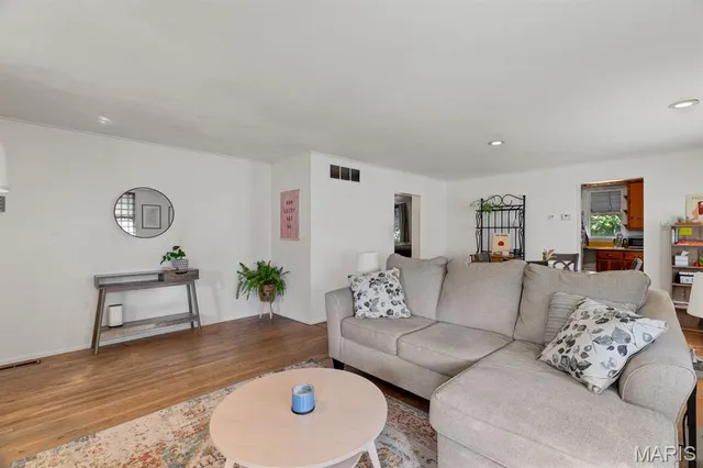 $139,900 | 1517 Garfield Avenue, Granite City, IL 62040