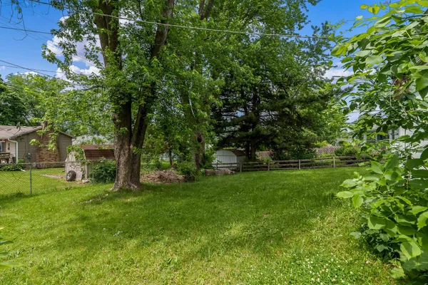 $95,000 | 1422 South Burchard Avenue, Freeport, IL 61032