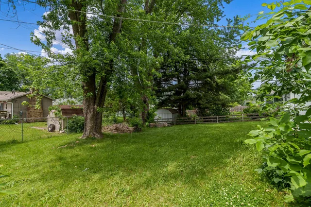 $95,000 | 1422 South Burchard Avenue, Freeport, IL 61032