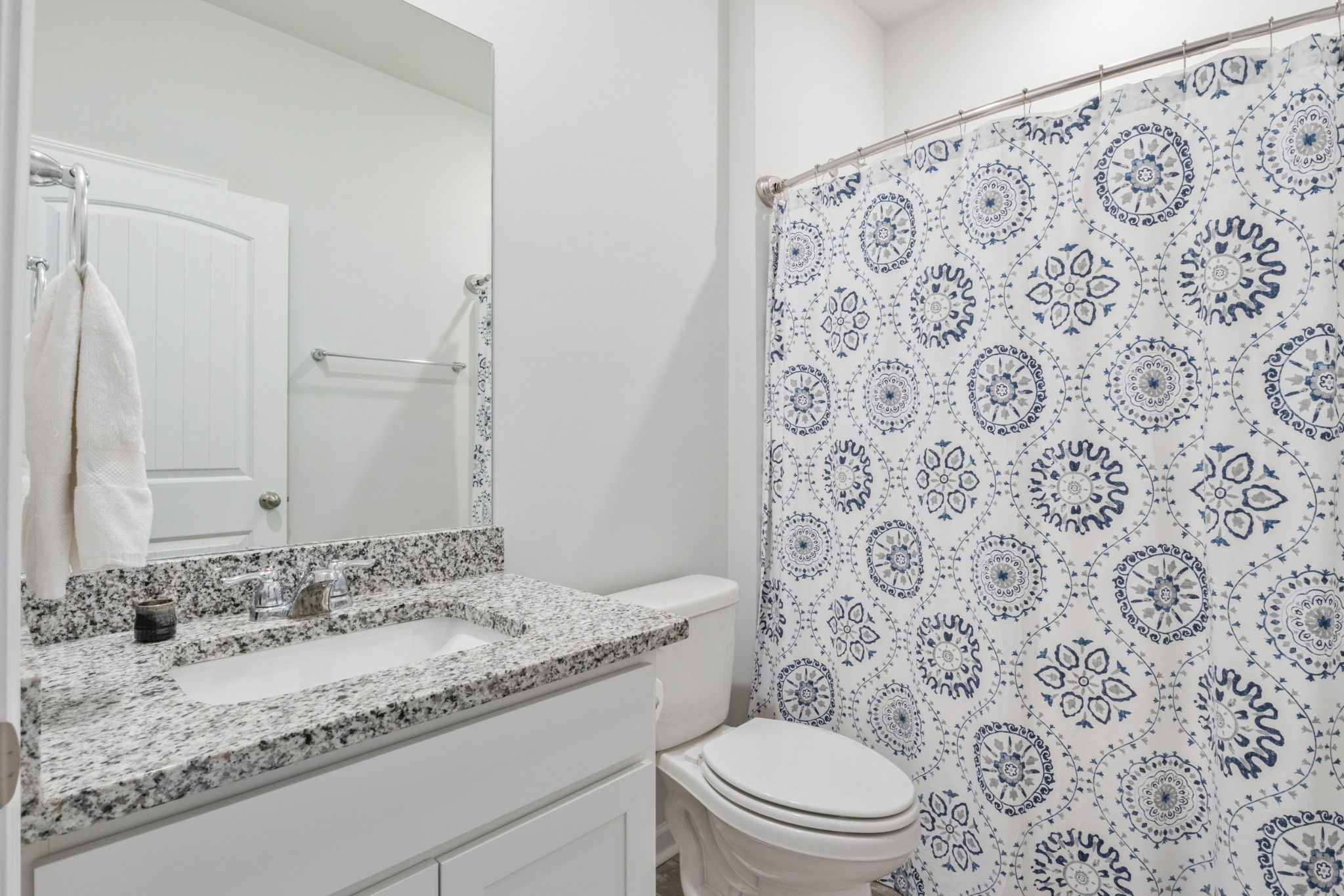 258 Willy Mae Road Murfreesboro, TN 37129 - Photo 10 of 17 Secondary bath also features granite countertops