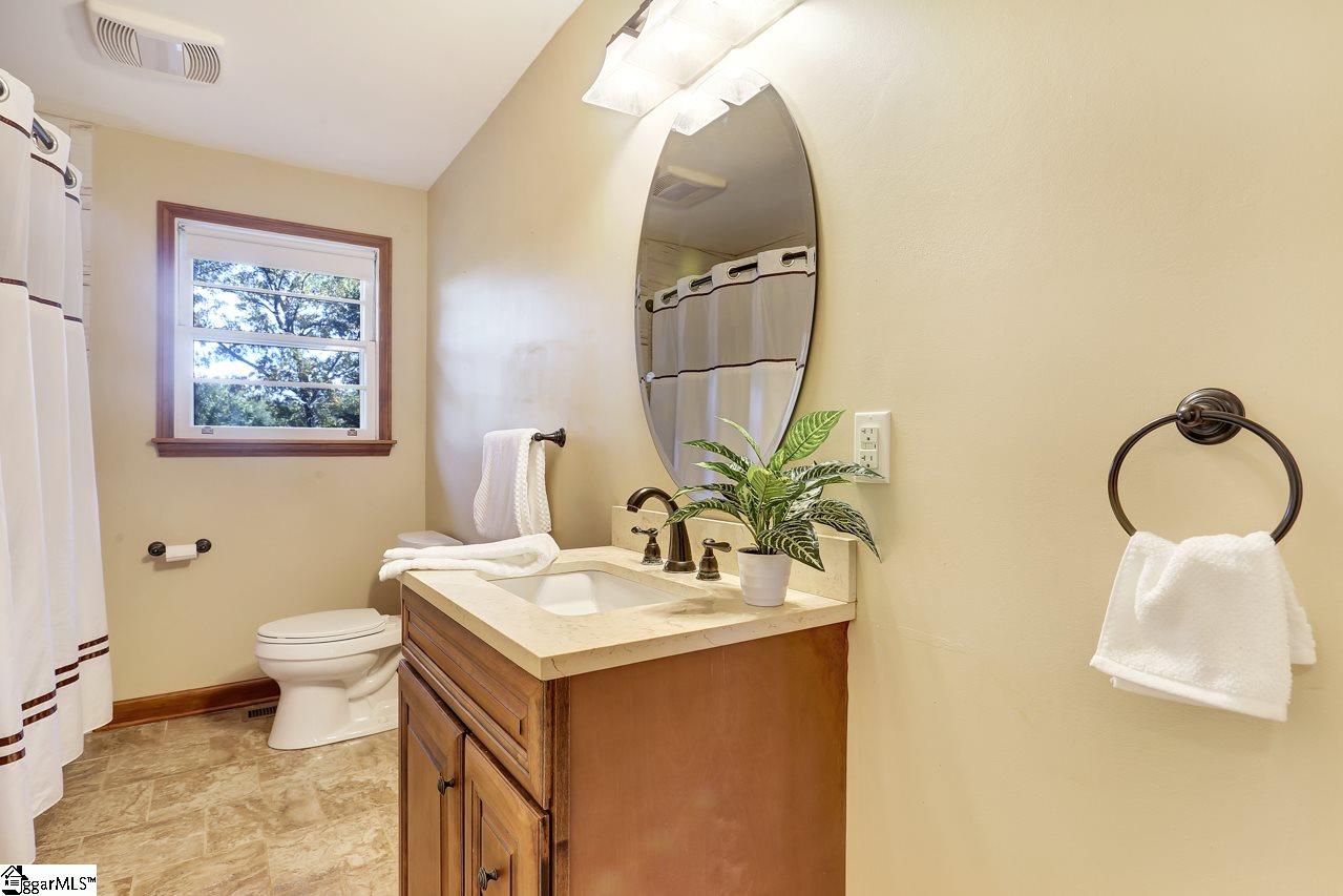 78 Ridge Road Greenville, SC 29617 - Photo 12 of 27