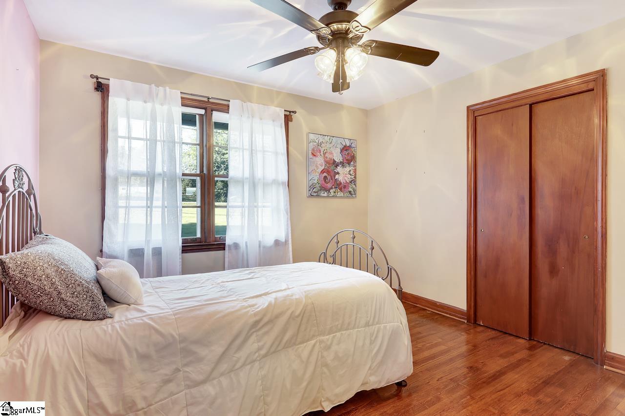 78 Ridge Road Greenville, SC 29617 - Photo 13 of 27