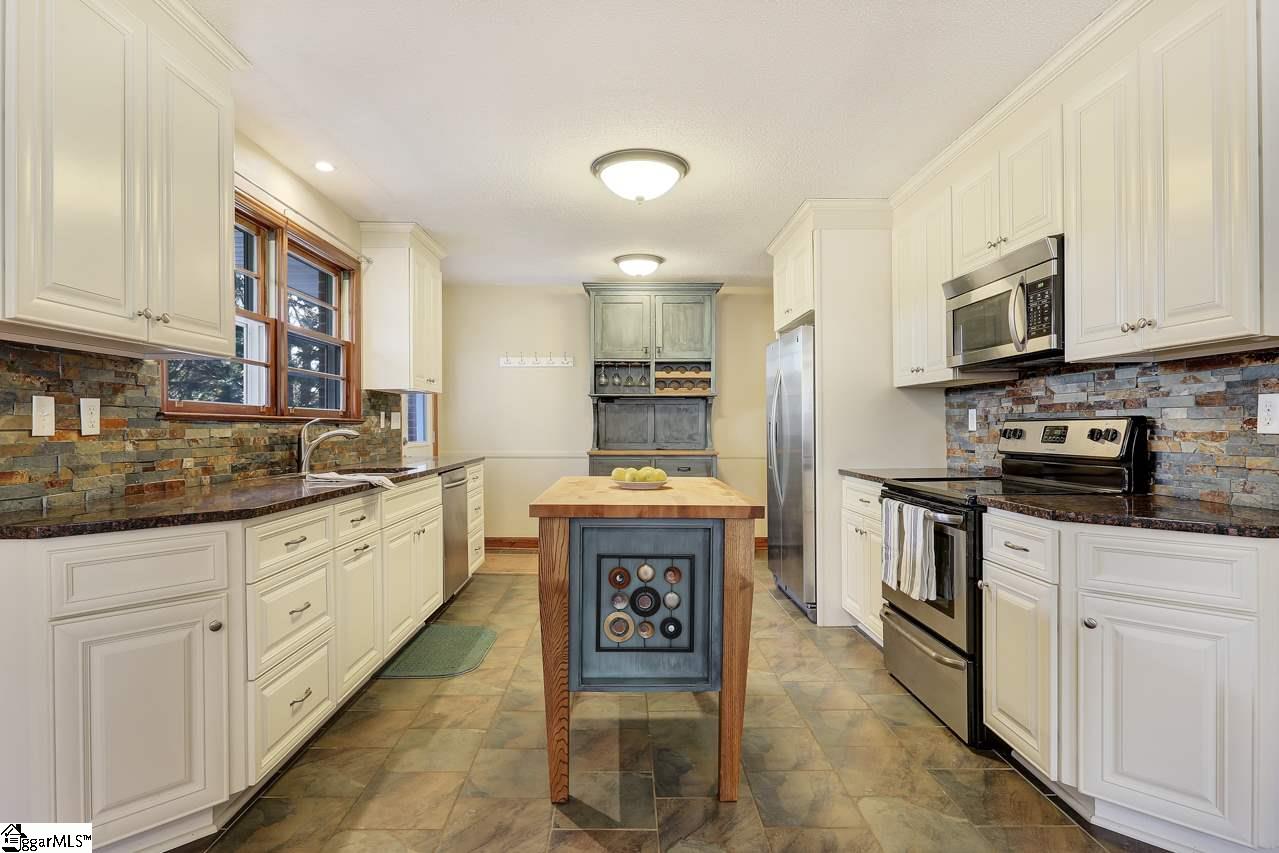 78 Ridge Road Greenville, SC 29617 - Photo 21 of 27