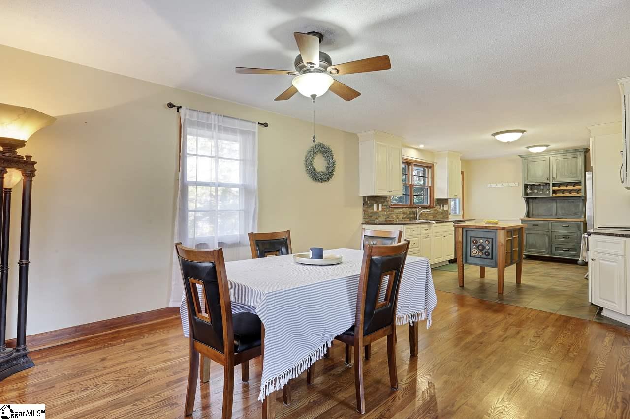 78 Ridge Road Greenville, SC 29617 - Photo 6 of 27