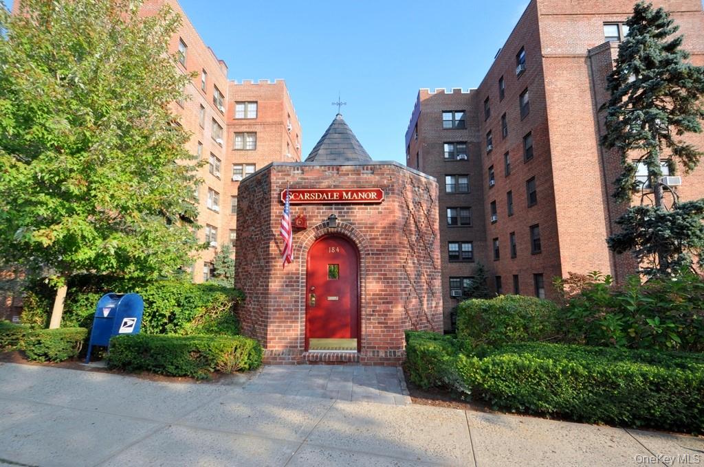180 Garth Road, Unit 4F Scarsdale, NY 10583 - Photo 29 of 39 Scarsdale Manor has two manicured courtyard and all of your utilities (electric, gas, heat and hot water) are included