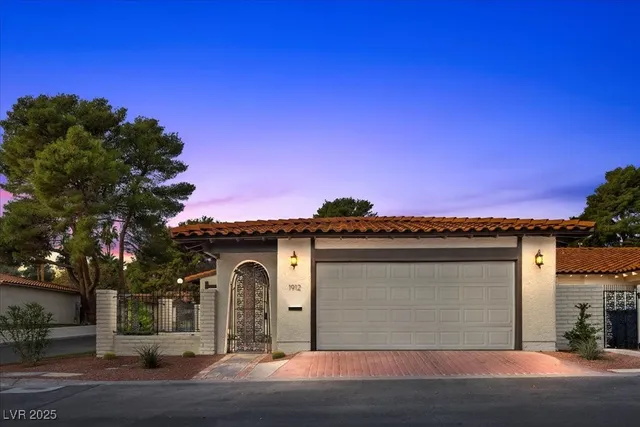 $789,000 | 1912 Plaza De La Cruz, Las Vegas, NV 89102