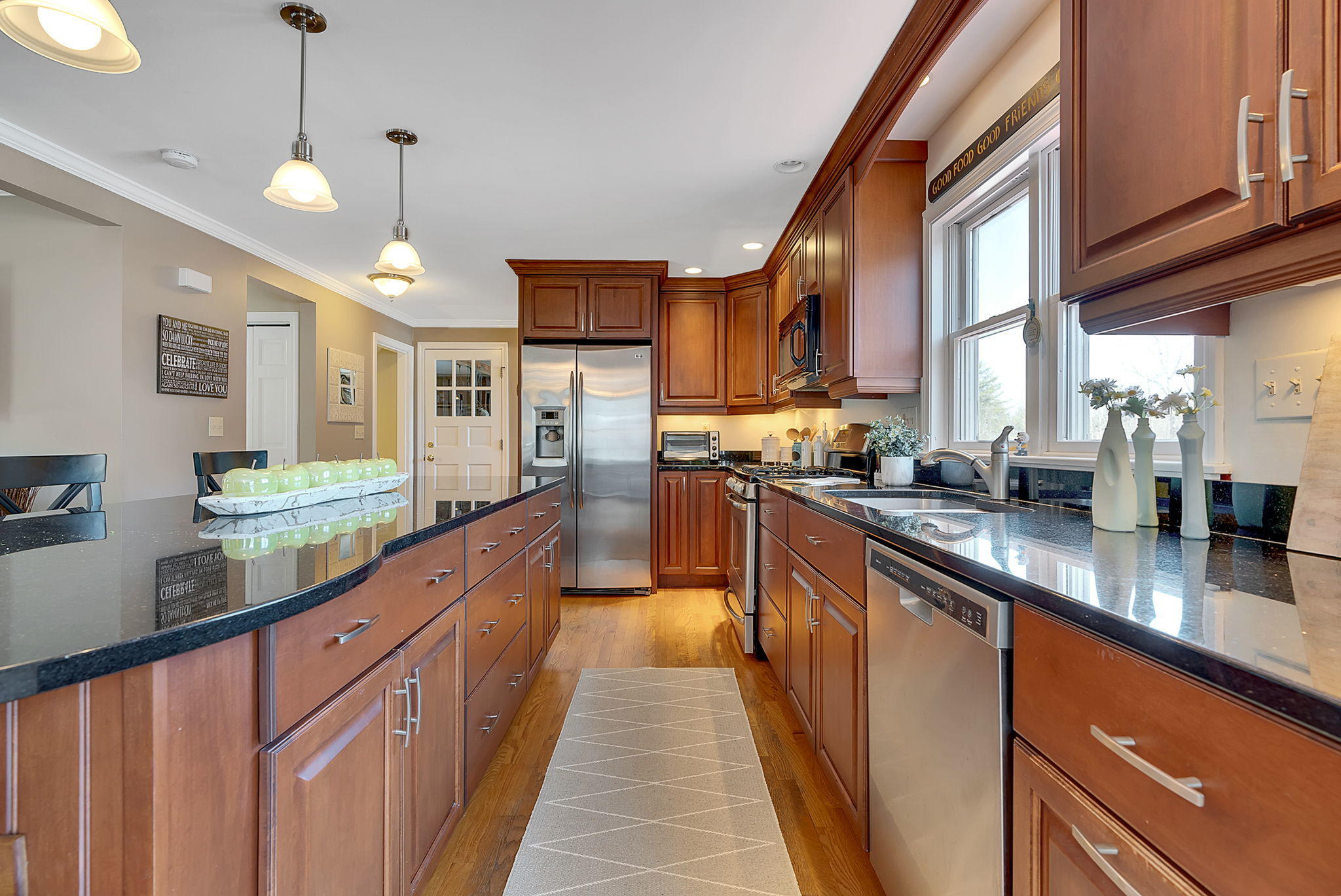 22 Whaleboat Road Portland, ME 04103 - Photo 6 of 40 15-web-or-mls-22Whaleboat-15
