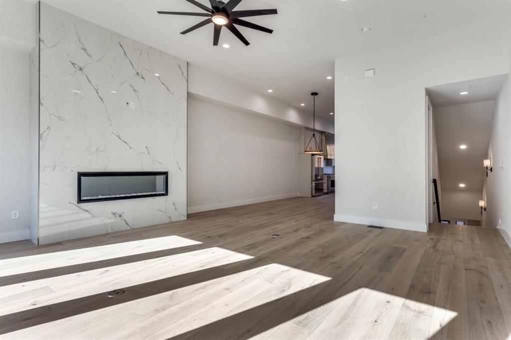 250 East Dallas Road, Unit 112 Grapevine, TX 76051 - Photo 3 of 32 Gallery Image 3