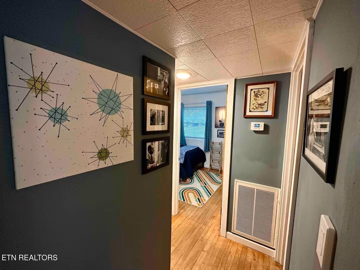 104 West Malta Road Oak Ridge, TN 37830 - Photo 15 of 22 Hallway