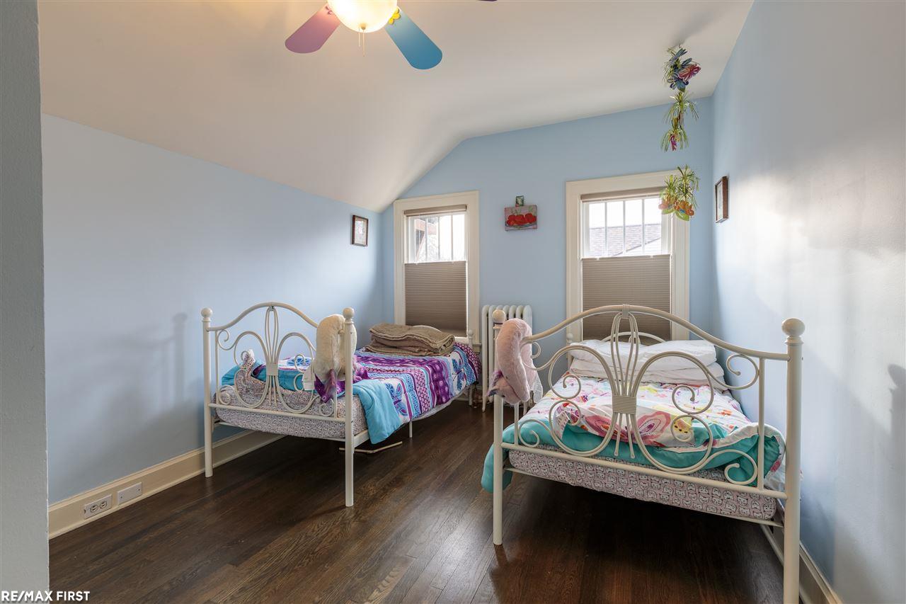 830 Barrington Road Grosse Pointe Park, MI 48230 - Photo 19 of 31