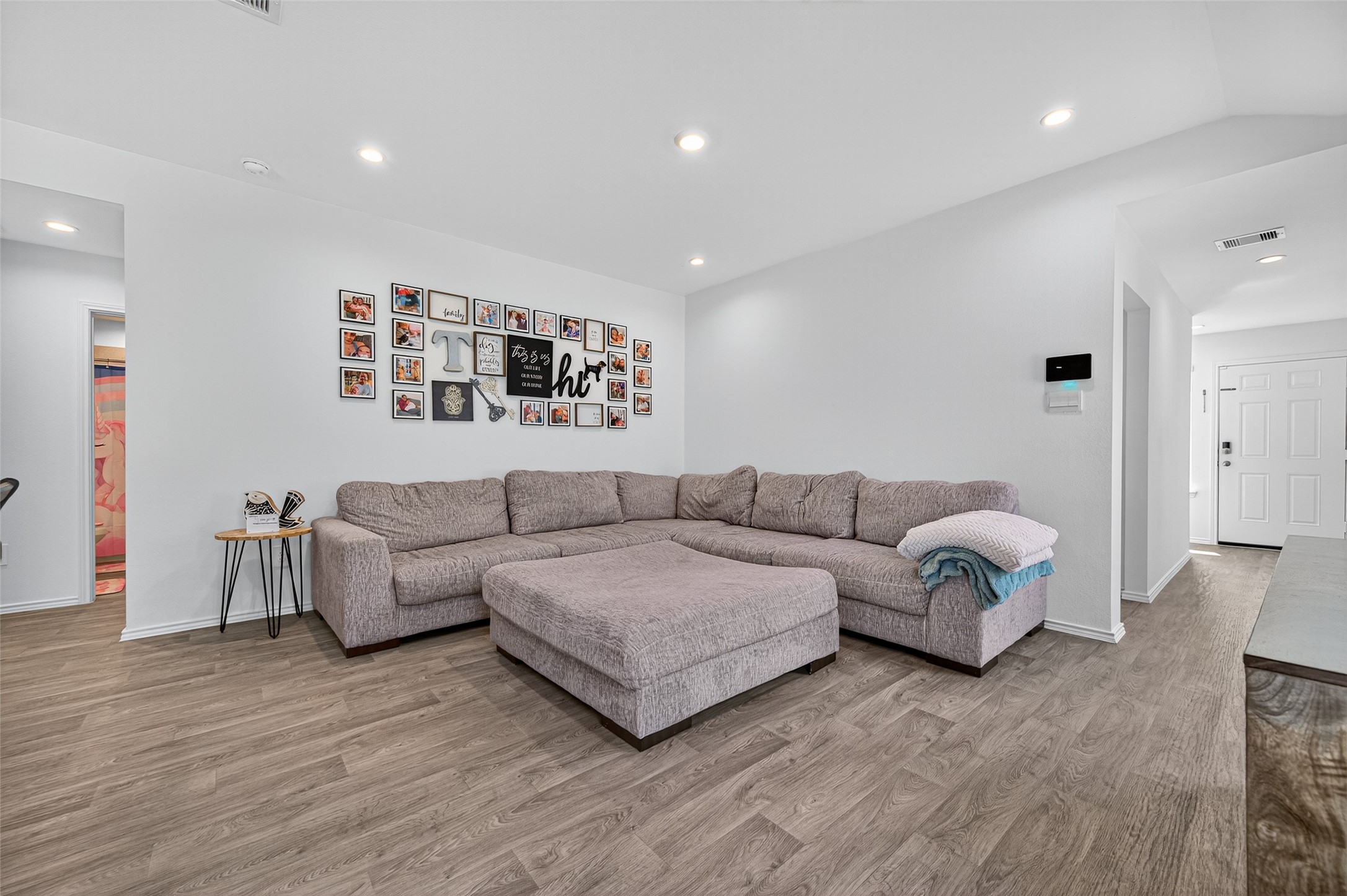 5323 Pinecliff Grove Court Spring, TX 77373 - Photo 7 of 41 a living room with furniture and a couch