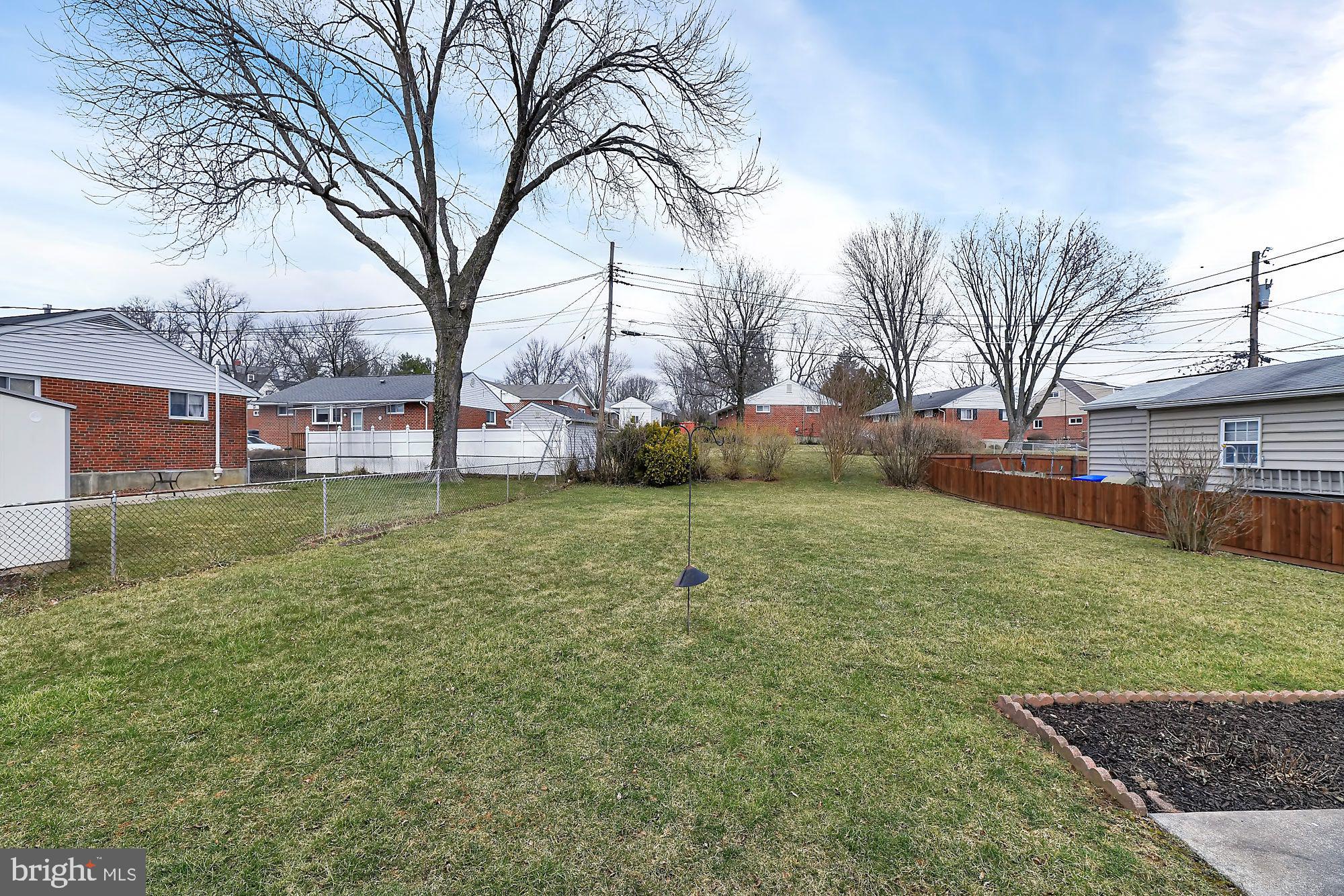 12 Hathaway Road Lutherville-Timonium, MD 21093 - Photo 26 of 52 Great yard!